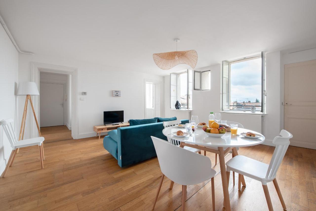 Charmand Duplex Avec Vue Sur La Cite & Les Toits Apartment Carcassonne Exterior foto